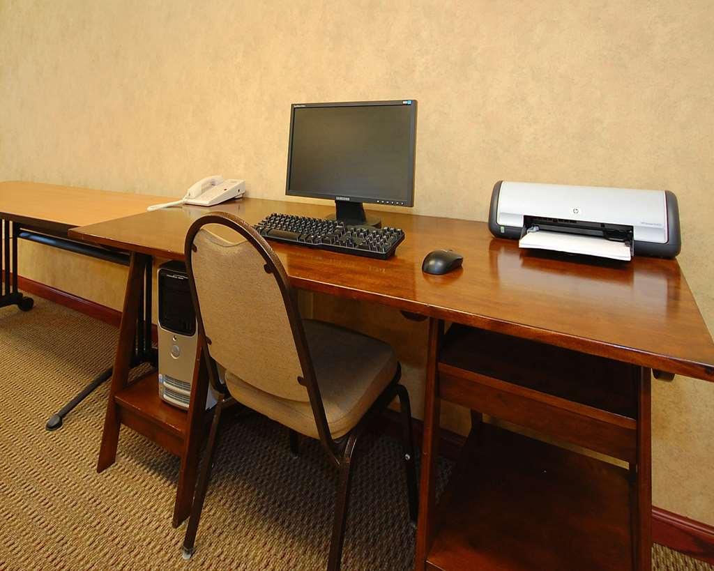 Econo Lodge Inn & Suites Карні Зручності фото
