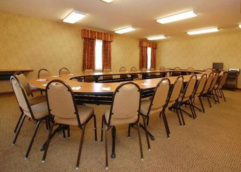 Econo Lodge Inn & Suites Карні Зручності фото